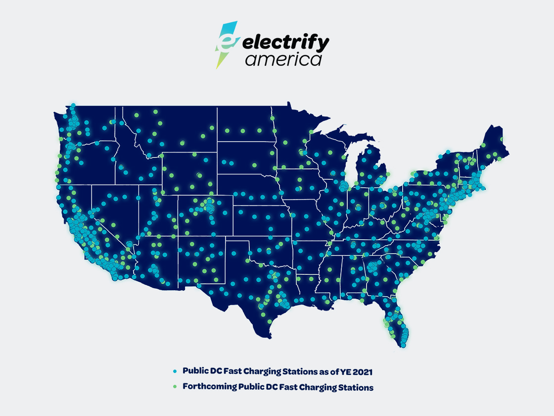 Map of the United States with dots on it depicting locations of electric vehicle charging stations