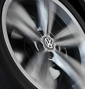 Dynamic Wheel Center Caps