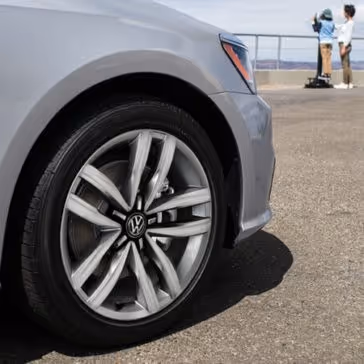 2017 Volkswagen Passat Wheel Detali